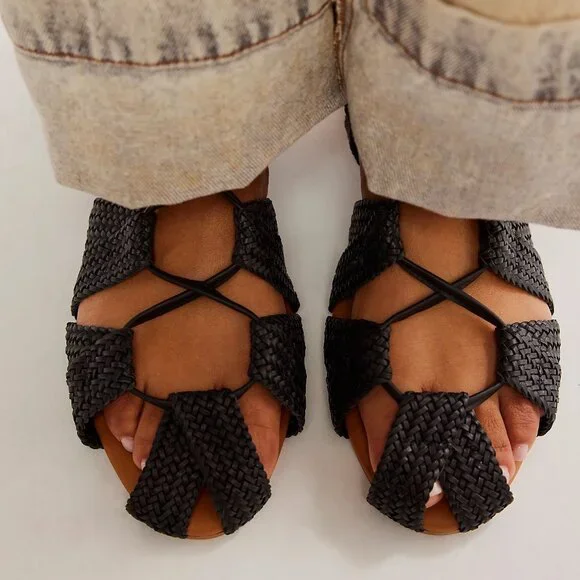 FREE PEOPLE Sunny Gilly Flats Wrap SANDALS Size 9 Black Woven Leather NEW $128 - Picture 2 of 15